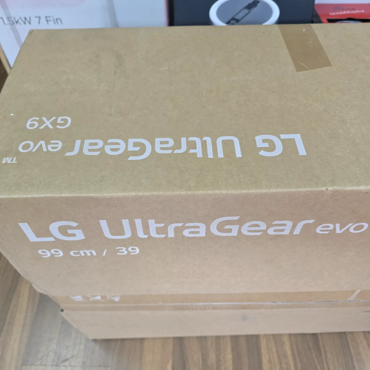 LG UltraGear evo GX9 39GX950B-B 38.86 inches (39-inch class) Grade A — photo 2