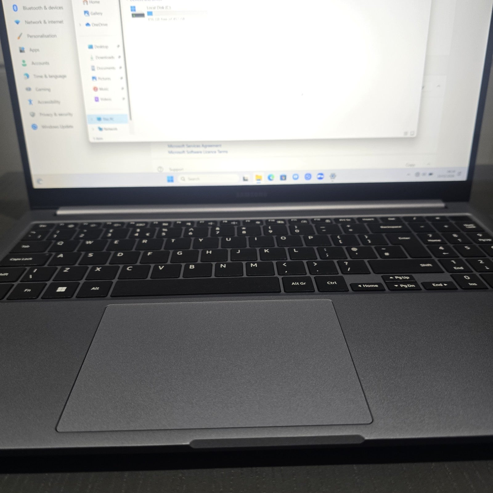 Samsung Galaxy Book4 512GB Gray Grade A Core 7 15.6” 2025 #120A13