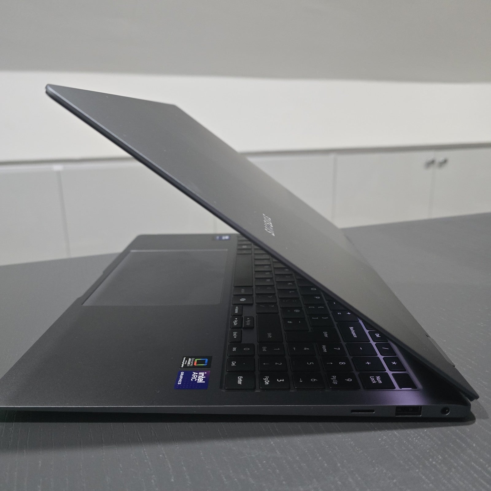 SAMSUNG Galaxy Book5 Pro 360 16" 2 in 1 Laptop Intel Core Ultra 7 Grade B 129A6