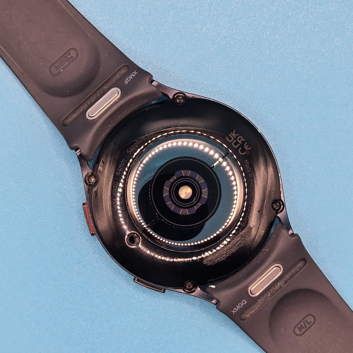 Samsung Galaxy Watch 6 44mm Graphite SM-R940  WiFi, GPS, Bluetooth Grade B 182A3