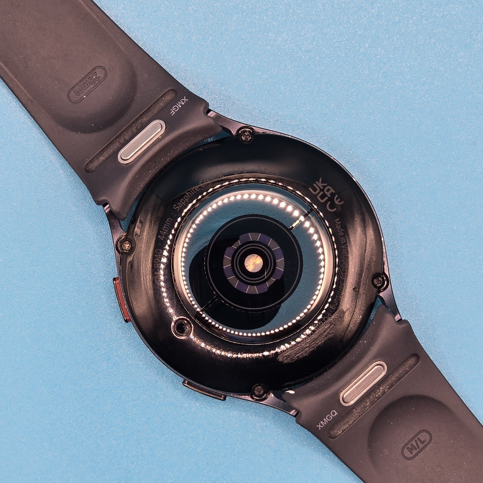 Samsung Galaxy Watch 6 44mm Graphite SM-R940  WiFi, GPS, Bluetooth Grade B 182A3