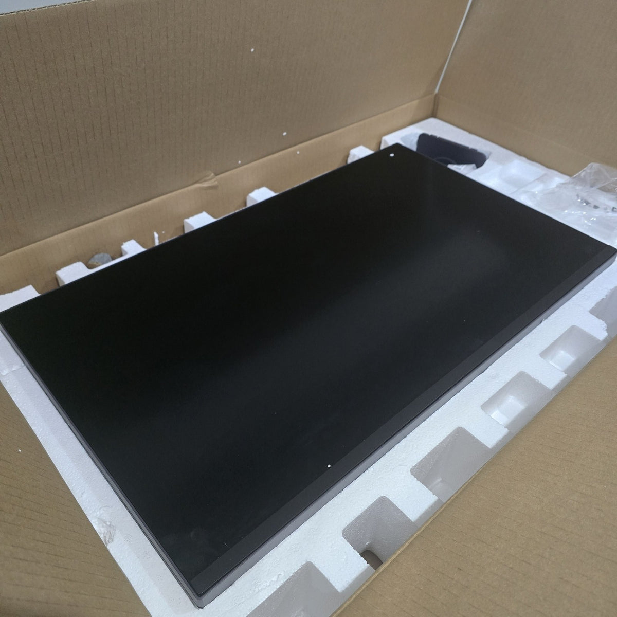 LG UltraGear evo GM9 27GM950B B 27" 5K 165Hz QHD 330Hz IPS Grade A 244A6
