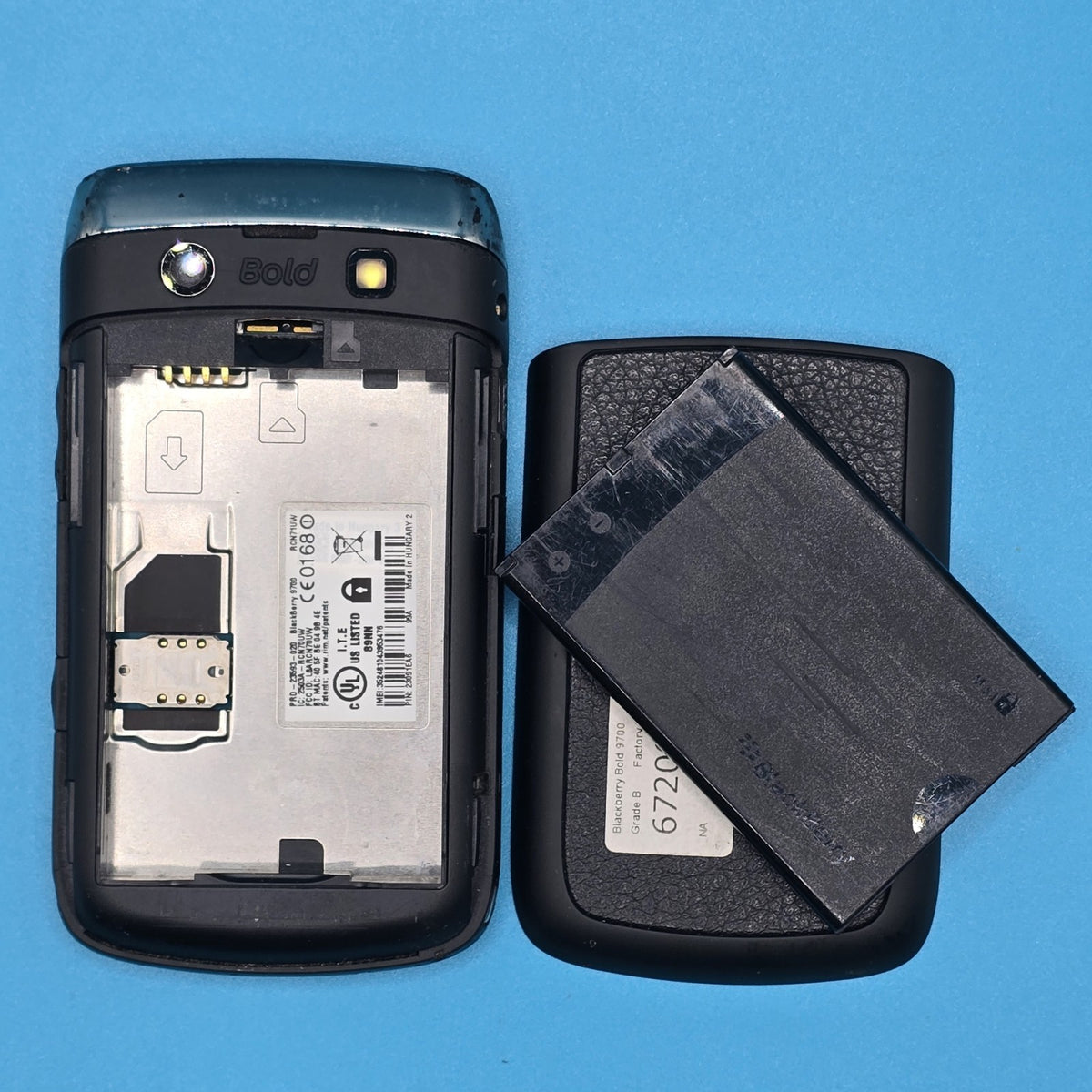 BlackBerry Bold 9700 256MB Black  Untested For Parts  READ DESCRIPTION4