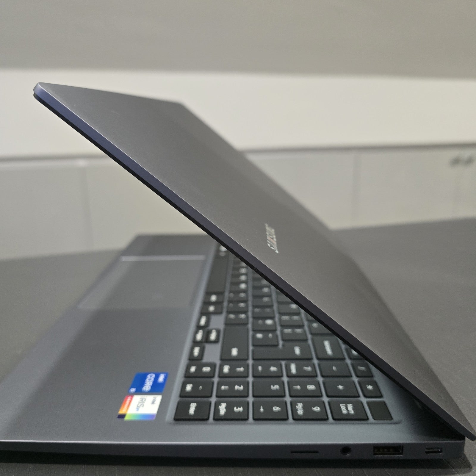 Samsung Galaxy Book4 NP750XGJ-KG2UK i5 8GB 256GB 15.6" Grey Windows 11 #A 105C7