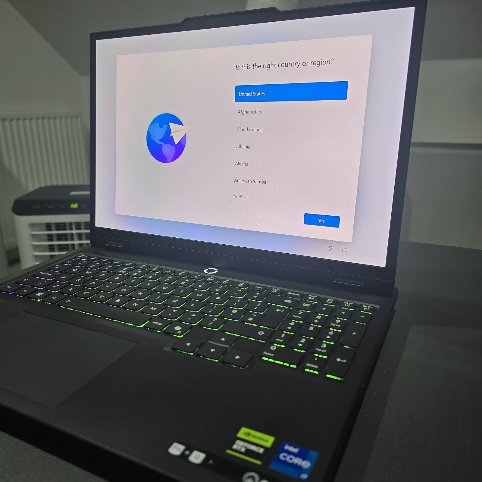 Lenovo Legion 5 RTX 5050 Gaming Laptop i7-14700HX 16GB 1TB OLED 165Hz #A 207A18