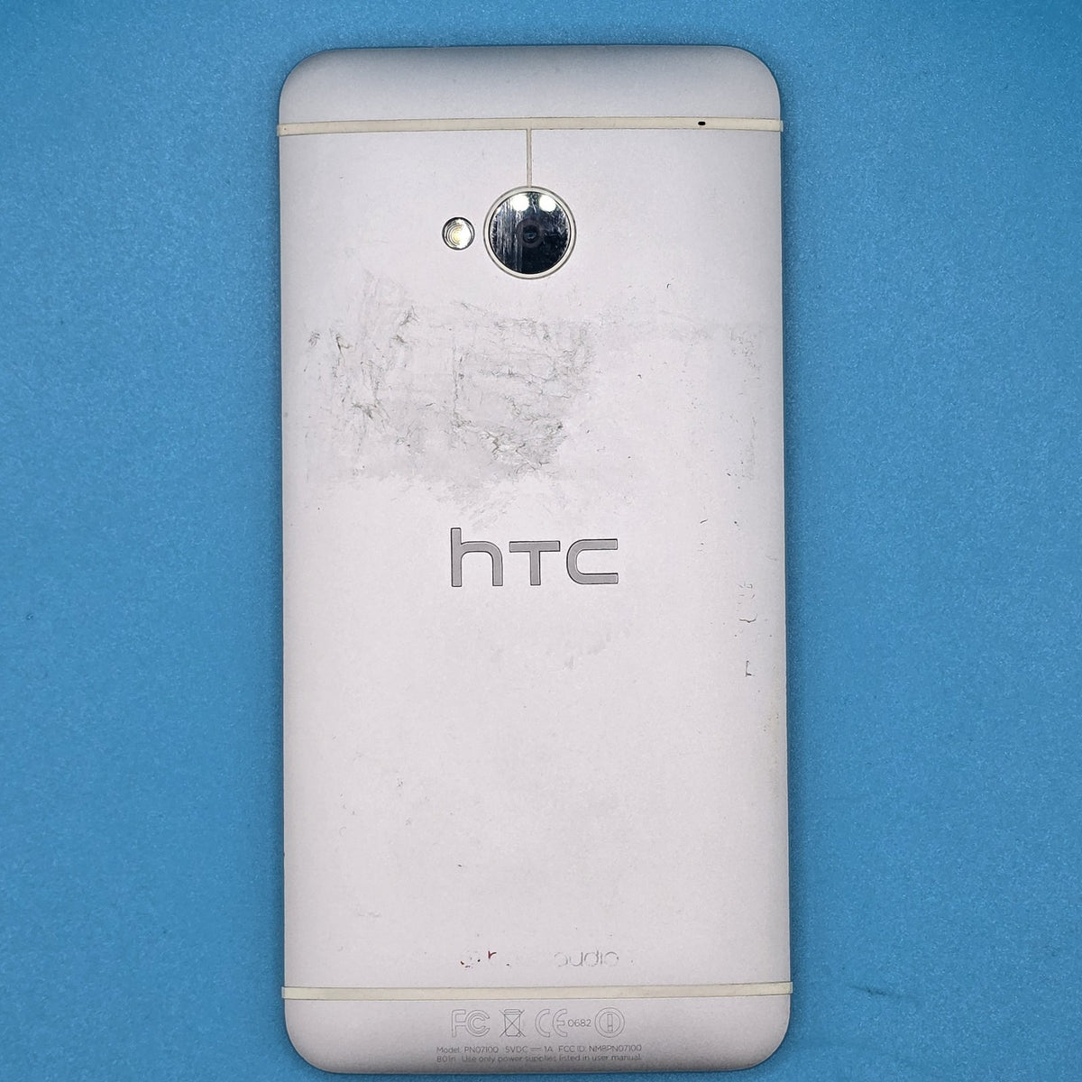 HTC One M7 32GB Silver – For Parts Only – NonWorking Device  FREE POSTAGE2
