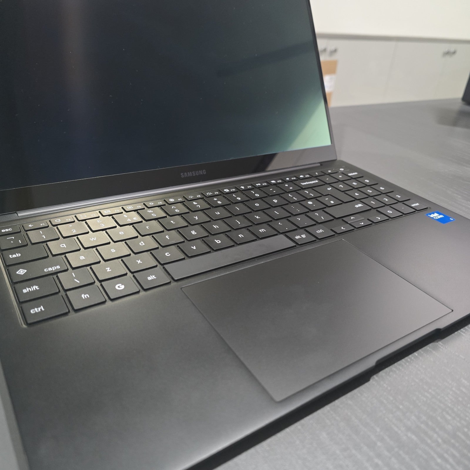 Samsung Galaxy Chromebook Plus 15.6" AMOLED Laptop Intel Core 5 8GB 256GB #B 12417