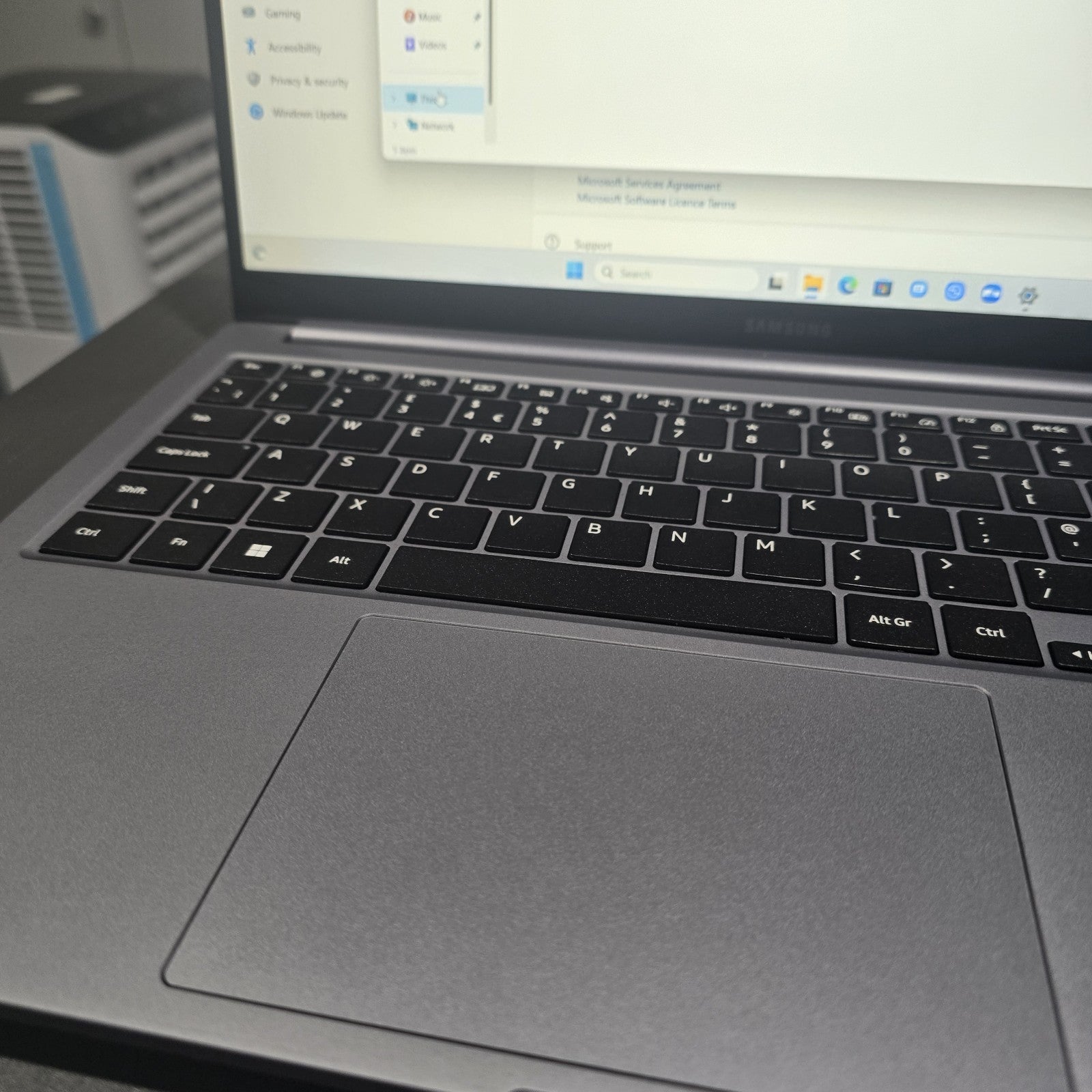 Samsung Galaxy Book4 15.6" Laptop Intel Core i3 8 GB 256 GB SSD Grey #A 105E/F13