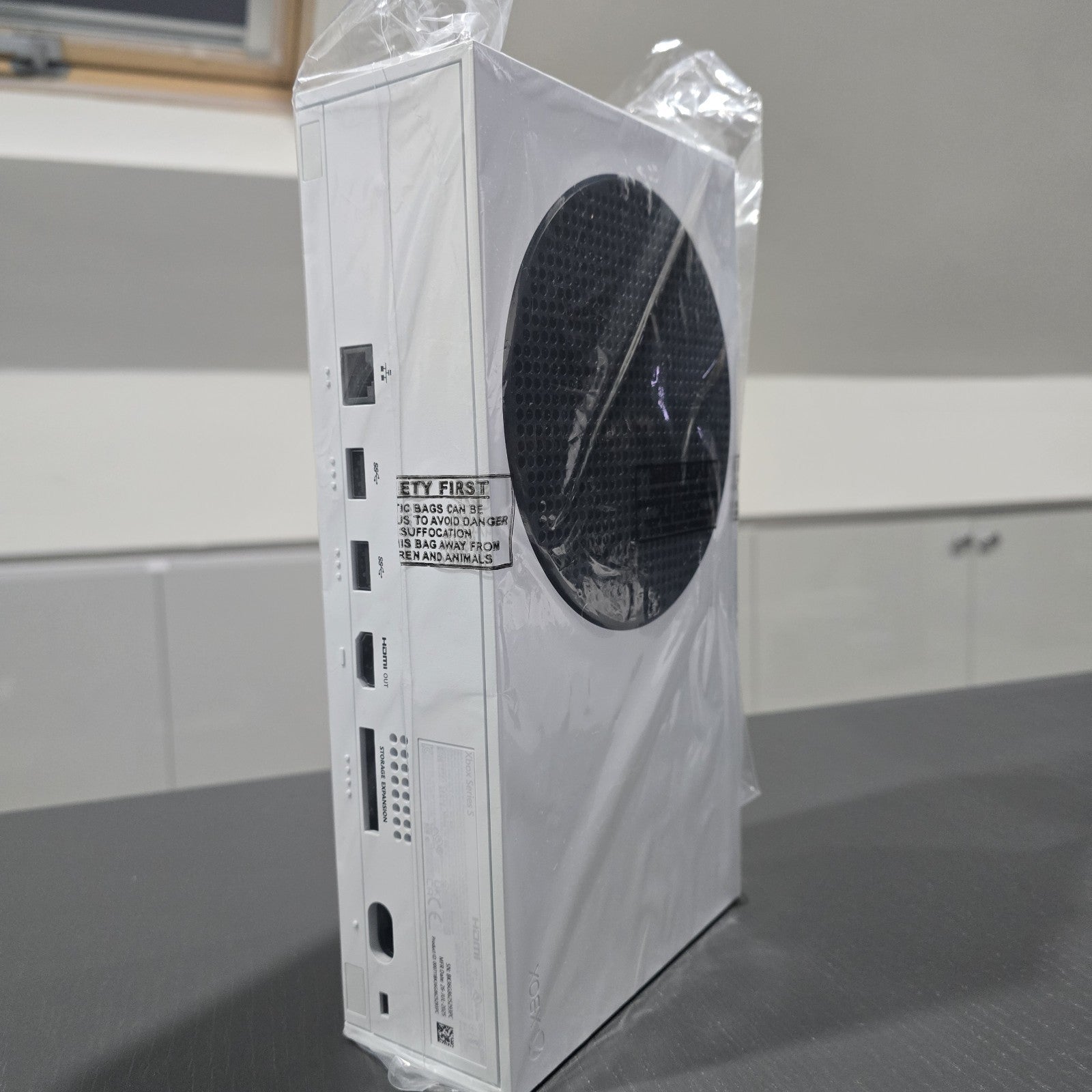 Xbox Series S 512GB White Digital Console + Controller Grade A 131A/B/C/D2