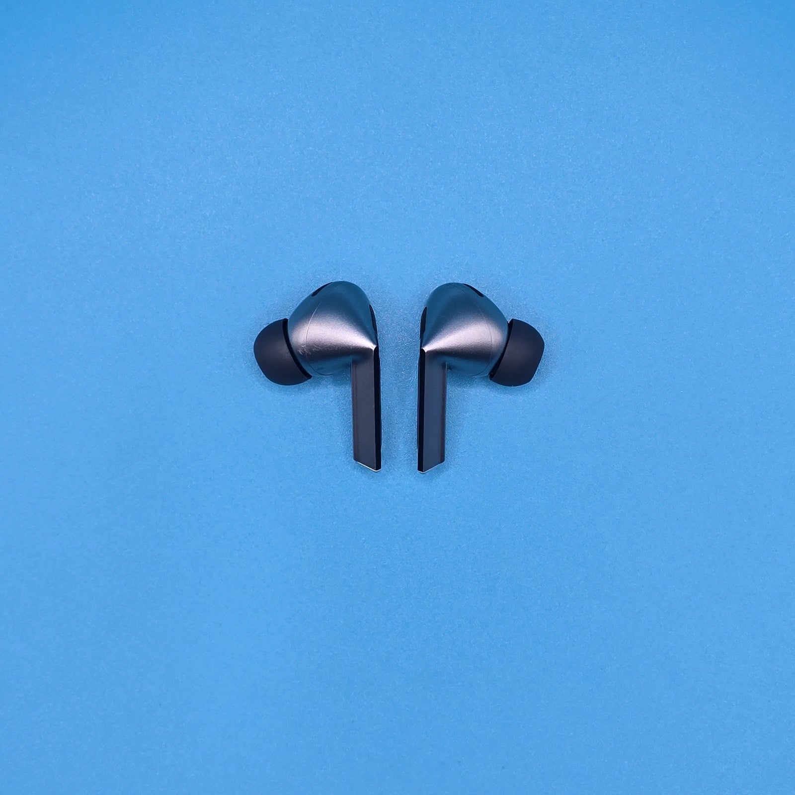 Samsung Galaxy Buds3 Pro SM-R630 Silver Bluetooth Wireless Earbuds #A 133B-133I5