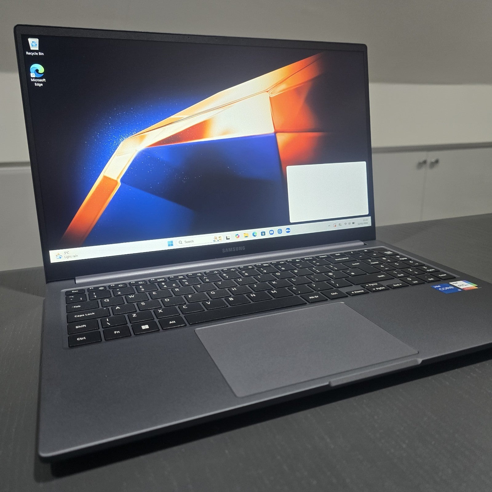 Samsung Galaxy Book4 i5 8GB 256GB 15.6" Grade C Issue #105A2