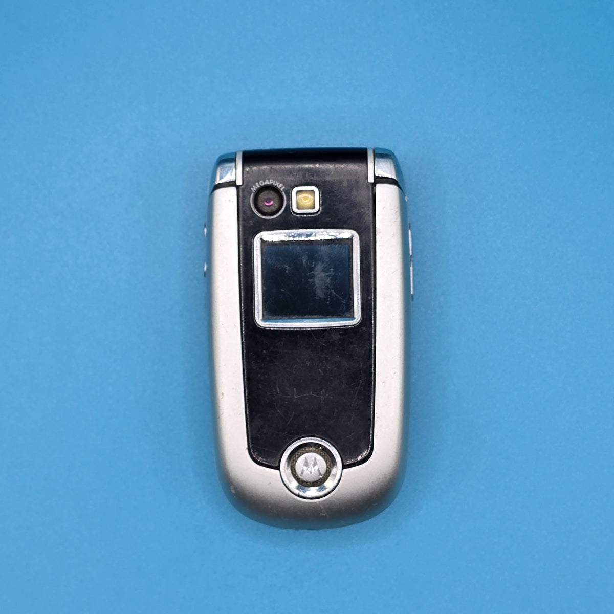 Motorola V635 5MB Gray – Untested – For Parts Only FREE POSTAGE READ DESCRIPTION0