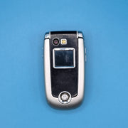 Motorola V635 5MB Gray – Untested – For Parts Only FREE POSTAGE READ DESCRIPTION0