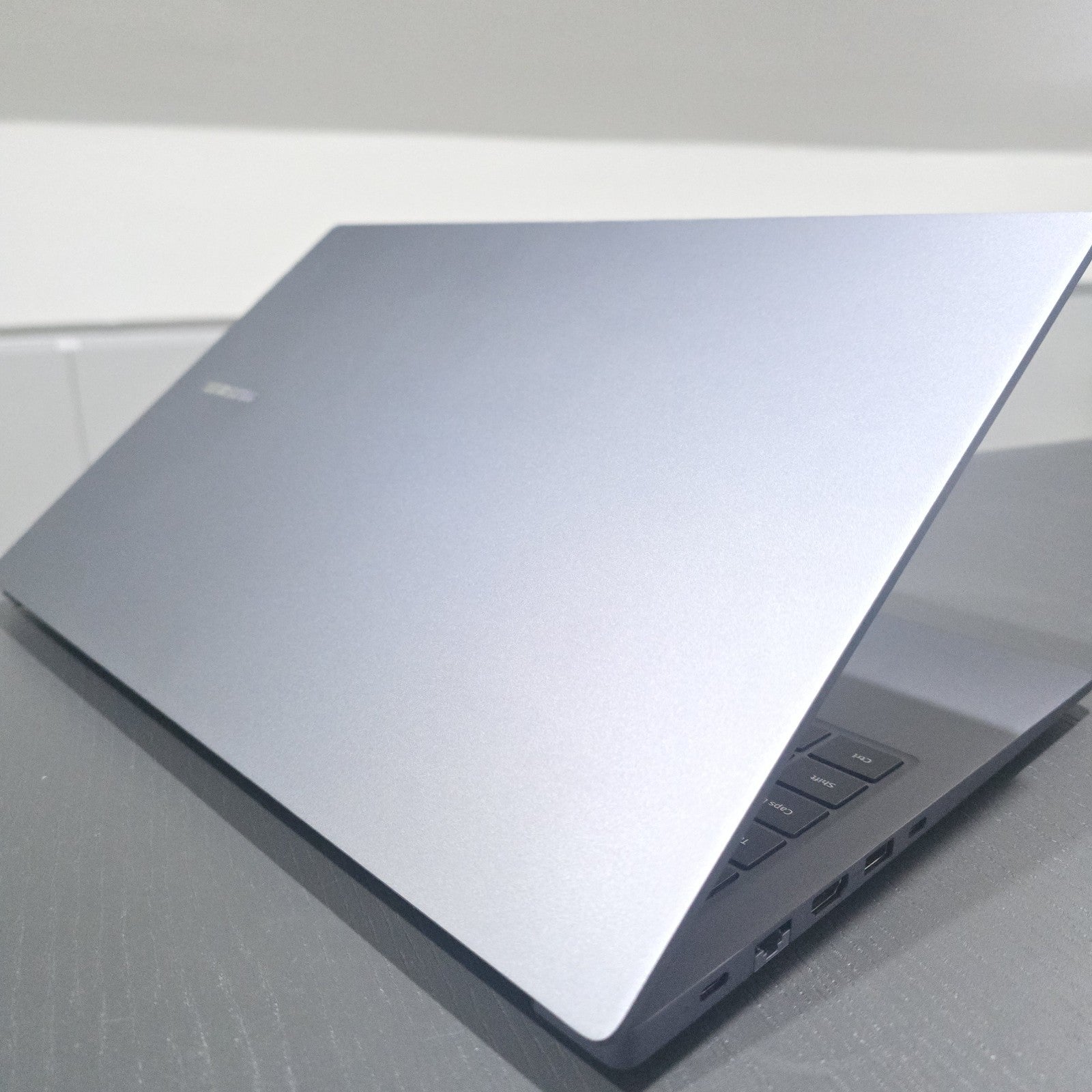 Samsung Galaxy Book4 512GB Gray Grade A Core 7 15.6” 2025 #120A8
