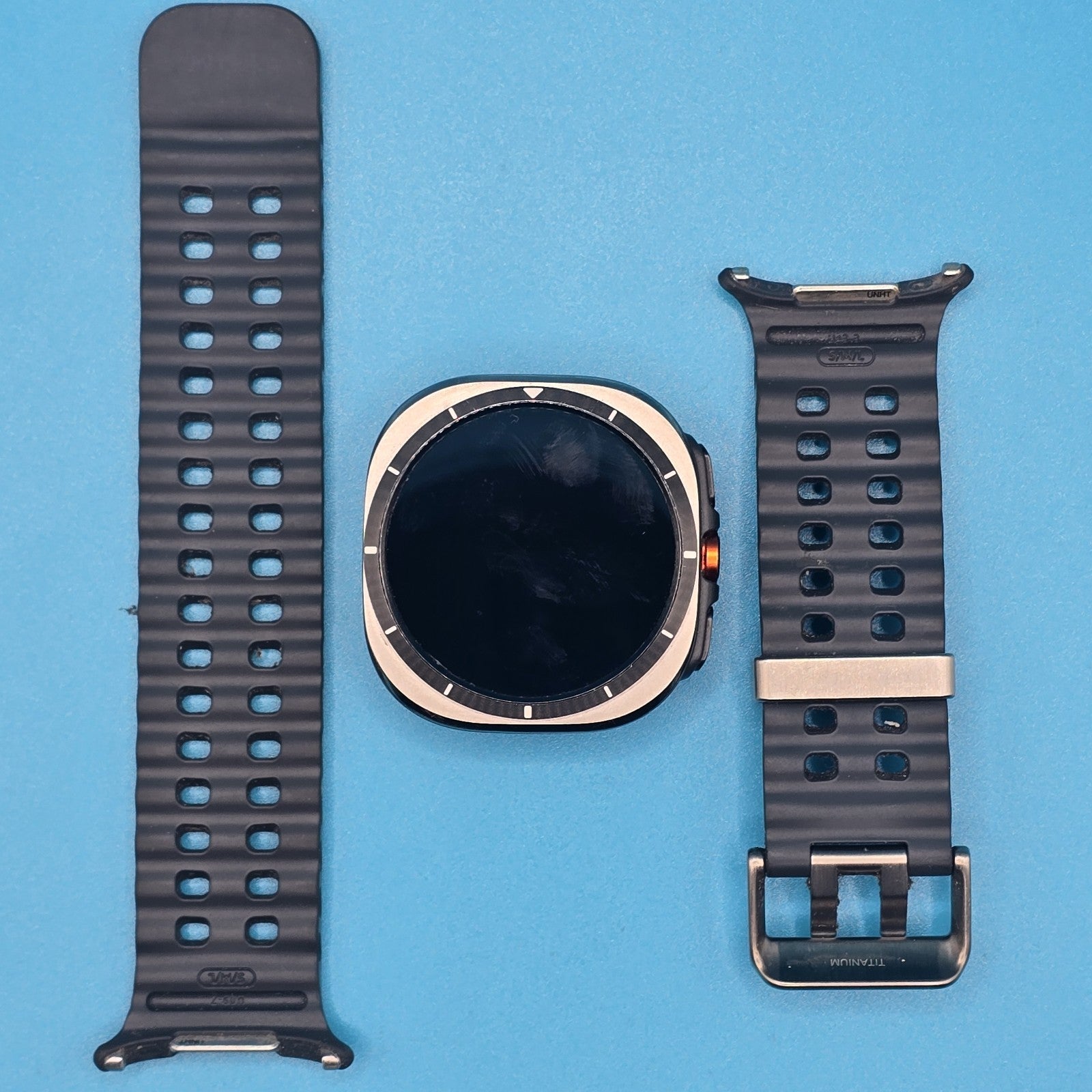 Samsung Galaxy Watch Ultra SML705F 47mm LTE Watch Titanium Silver #A 113A9