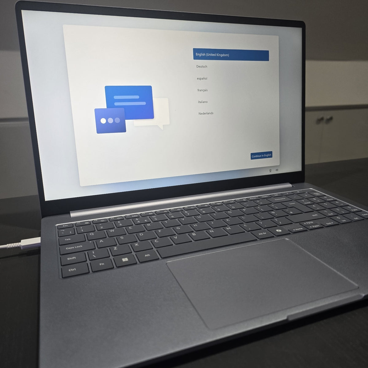 Samsung Galaxy Book4 Edge 15.6 FHD Snapdragon X 16GB 256GB For Parts 104Q FAULTY21