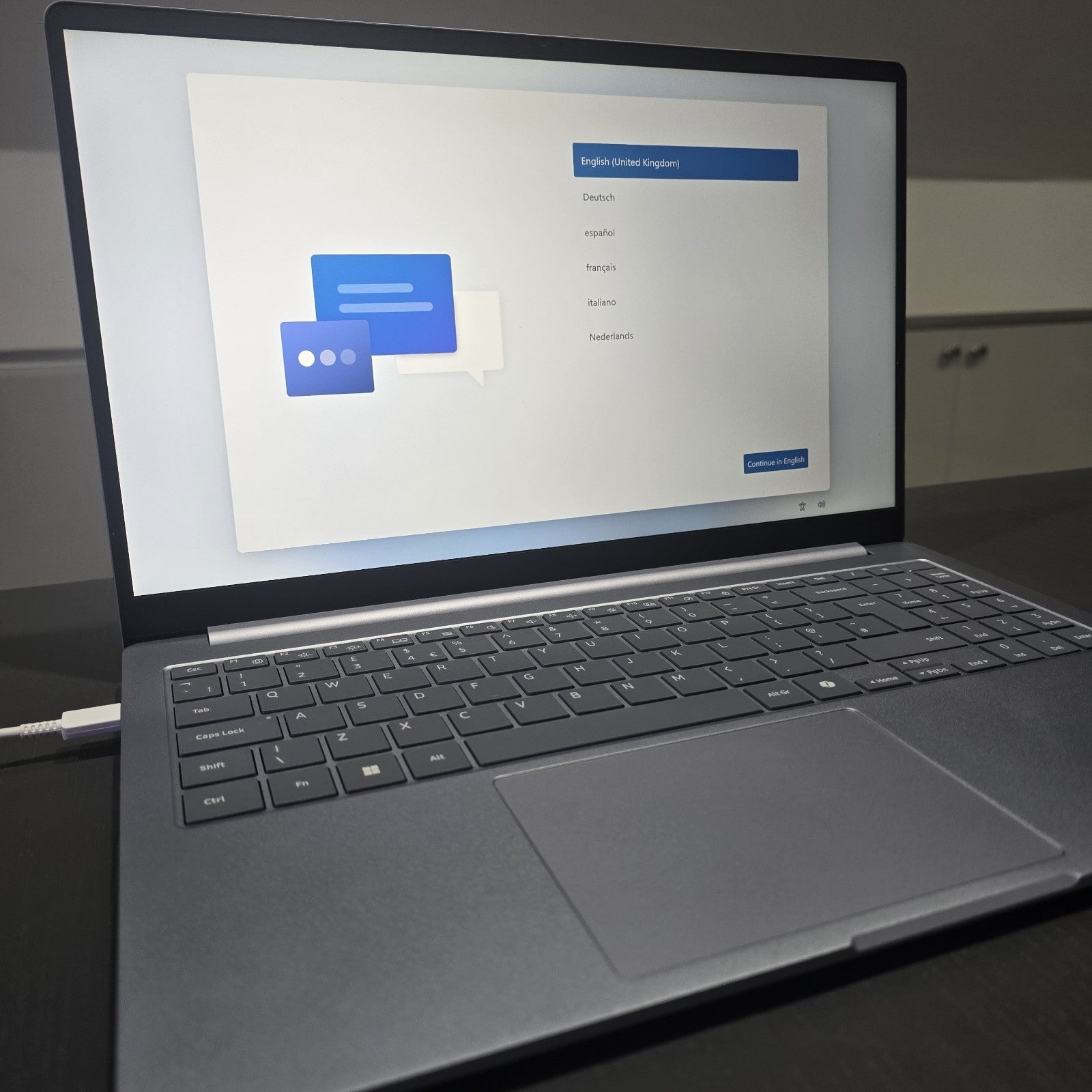 Samsung Galaxy Book4 Edge 15.6 FHD Snapdragon X 16GB 256GB For Parts 104Q FAULTY21