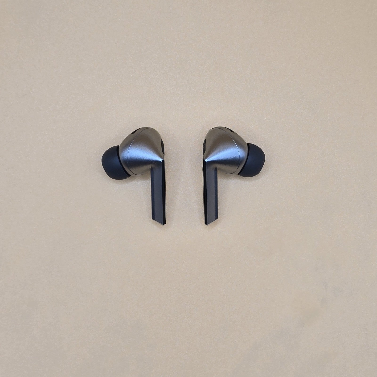 Samsung Galaxy Buds3 Pro Silver FAULTY Cannot Connect Repair 133CK5