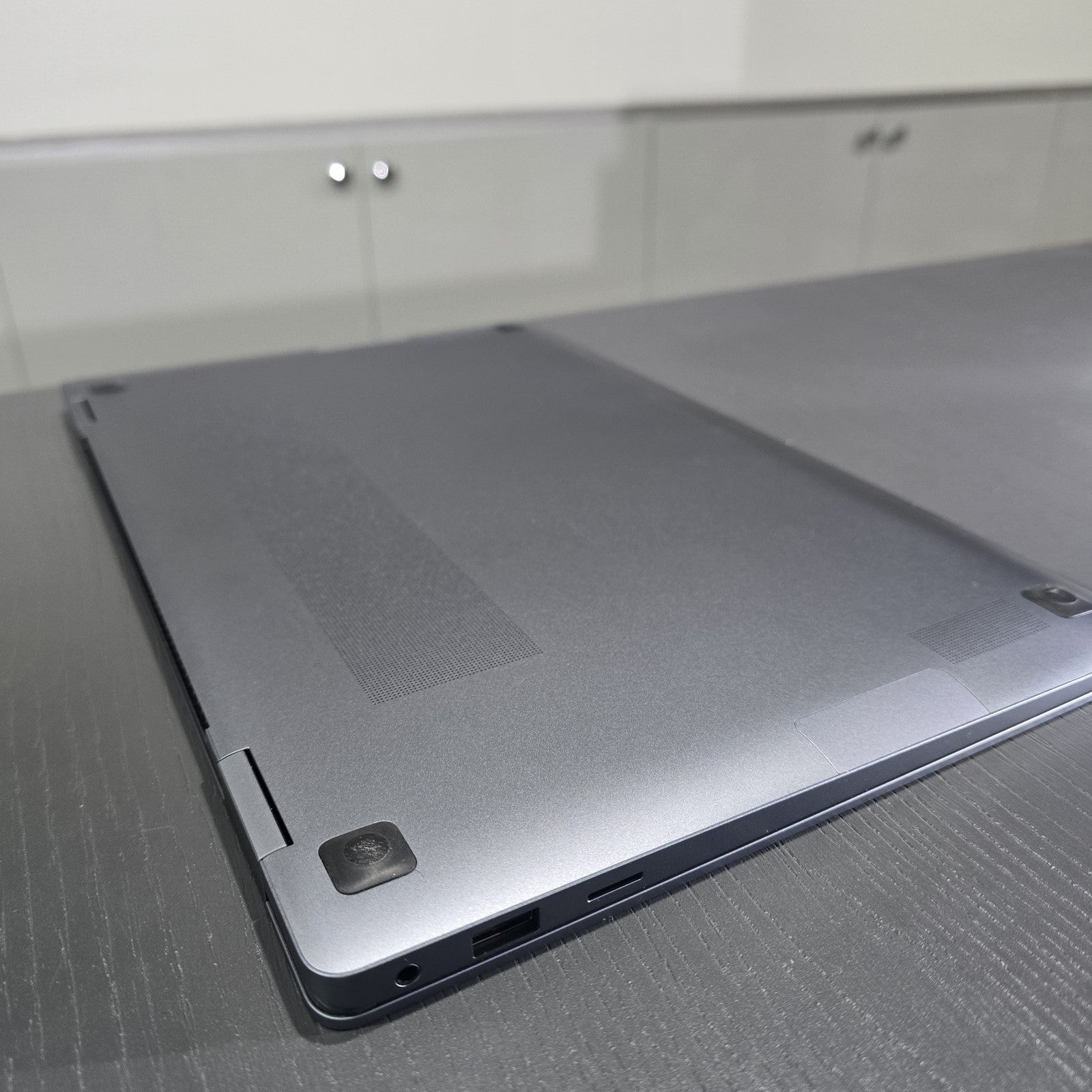 Samsung Galaxy Book4 360 Touchscreen - 15.6" Core 5 1.4Ghz 256GB 8GB - Grade A23