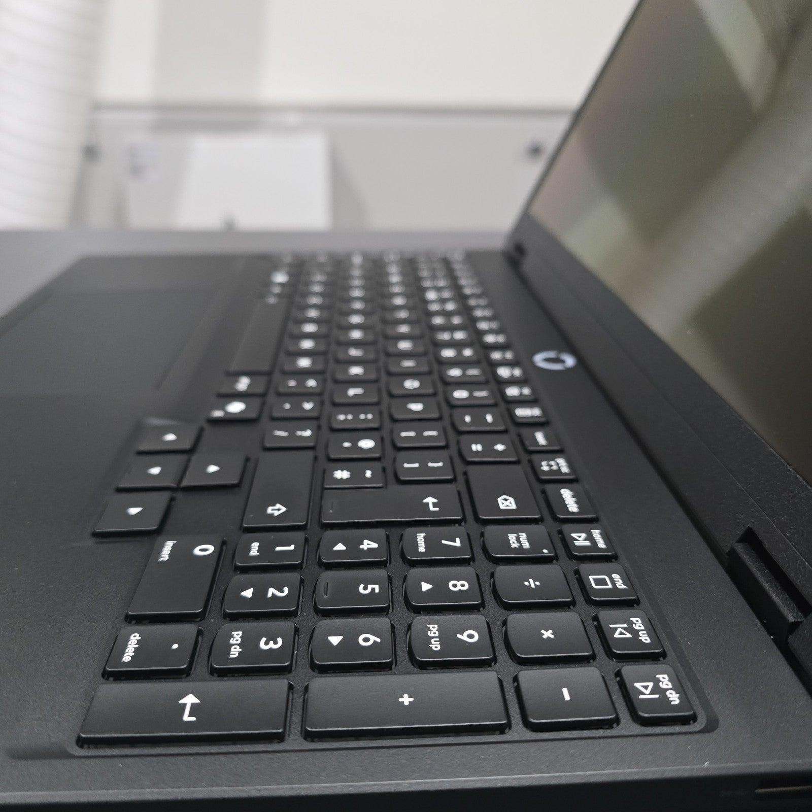 Lenovo Legion 5 RTX 5050 Gaming Laptop i7-14700HX 16GB 1TB OLED 165Hz #A 207A9