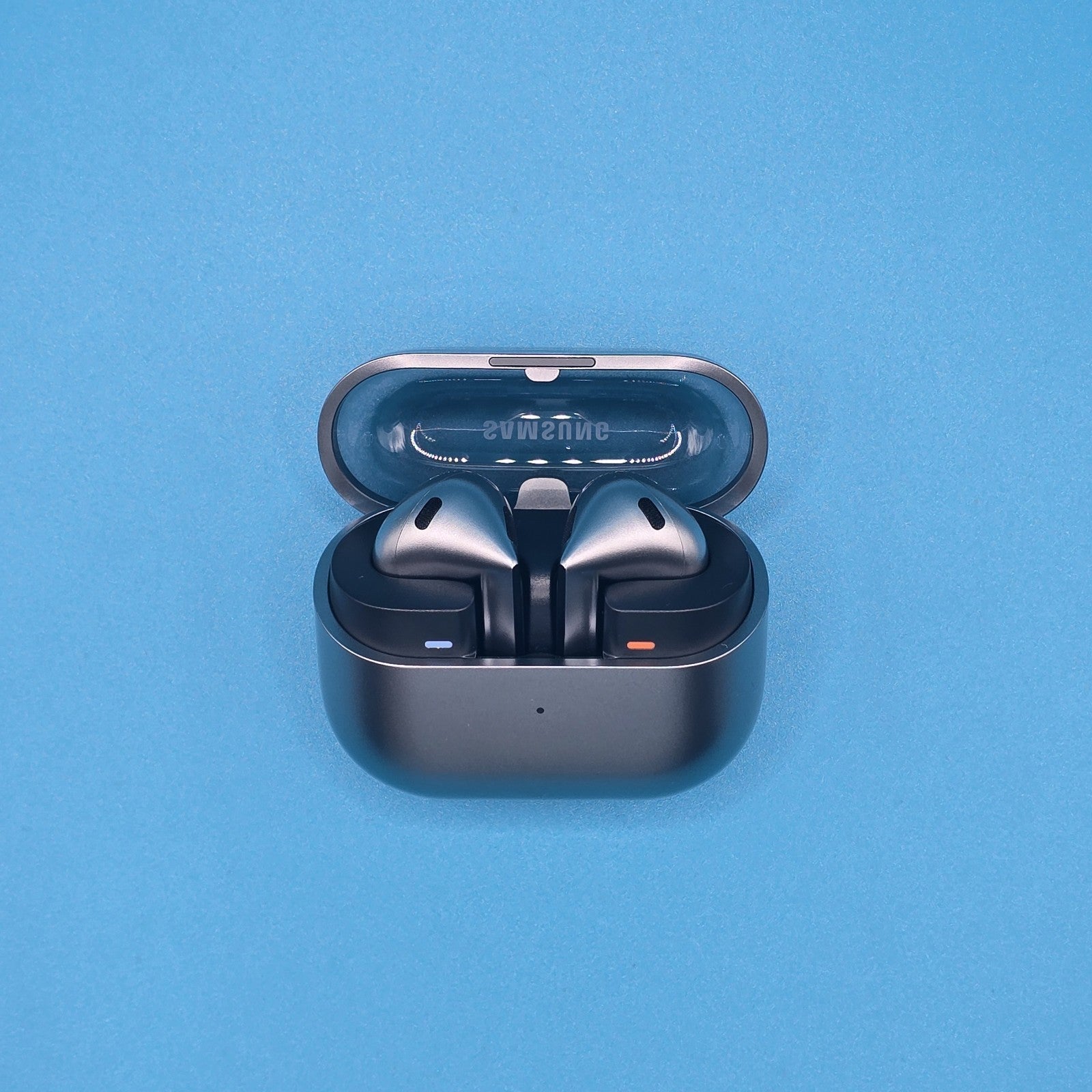 Samsung Galaxy Buds3 Wireless Bluetooth NoiseCancel Earbuds Grade A Free Post0
