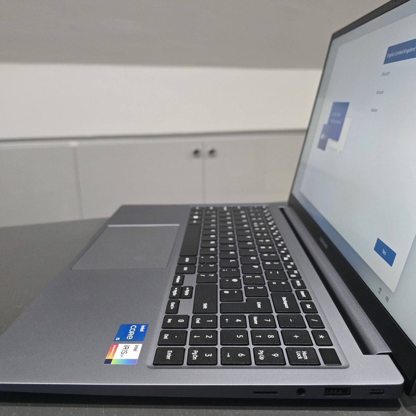 Samsung Galaxy Book4 NP750XGJ-KG2UK i5 8GB 256GB 15.6" Grey Windows 11 #A 105C6