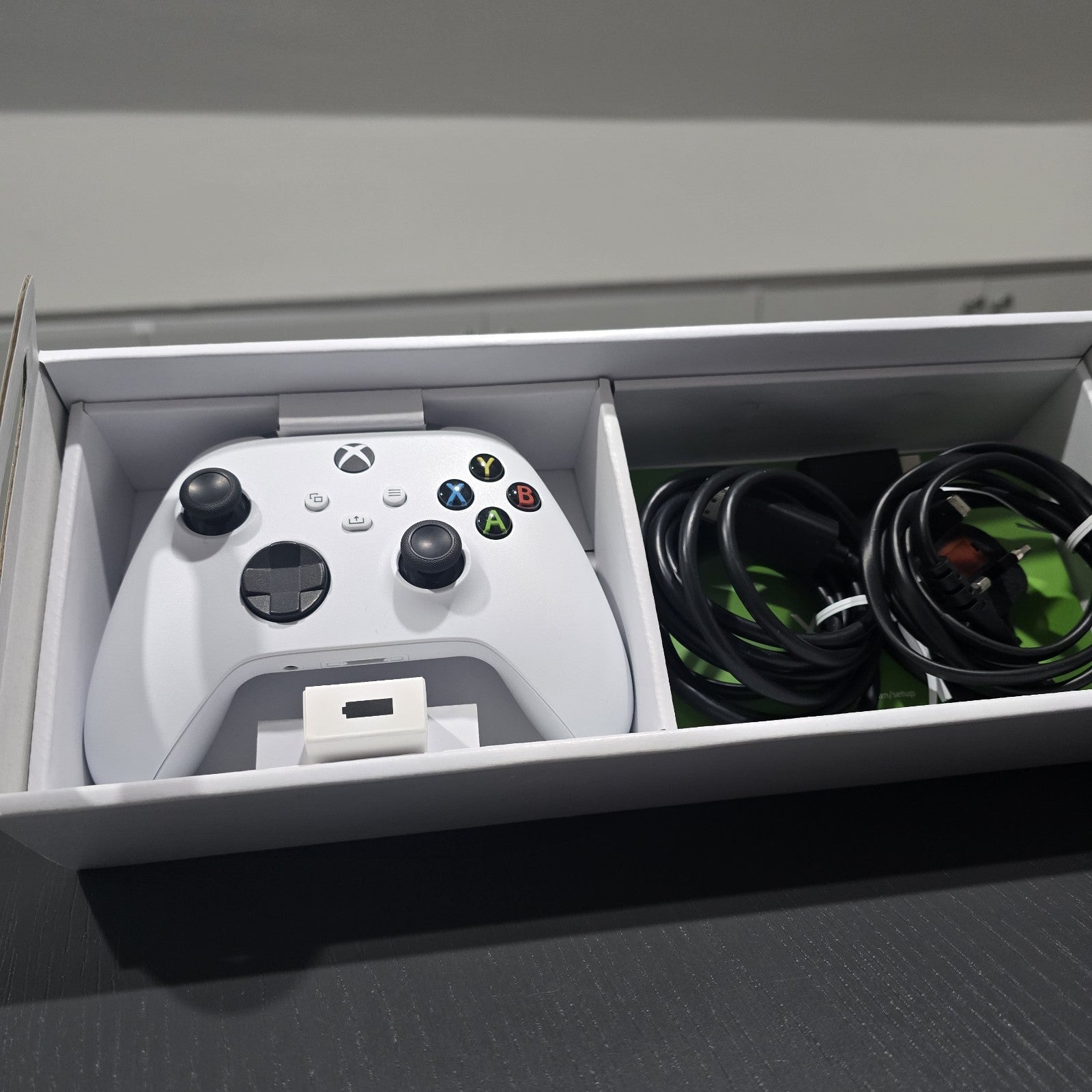 Xbox Series S 512GB White Digital Console + Controller Grade A 131A/B/C/D6