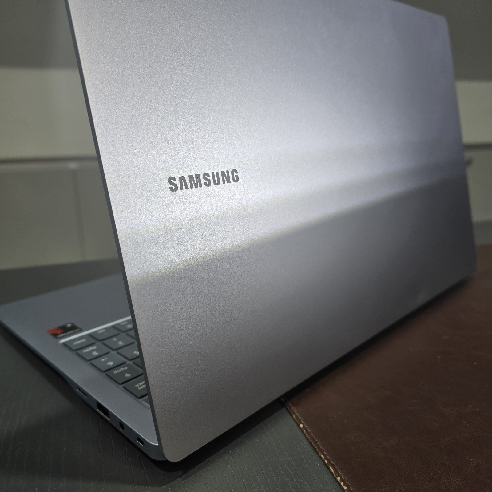 Samsung Galaxy Book4 Edge 15.6" FHD, Snapdragon X 16GB, 256GB, Blue Grade A 104H7