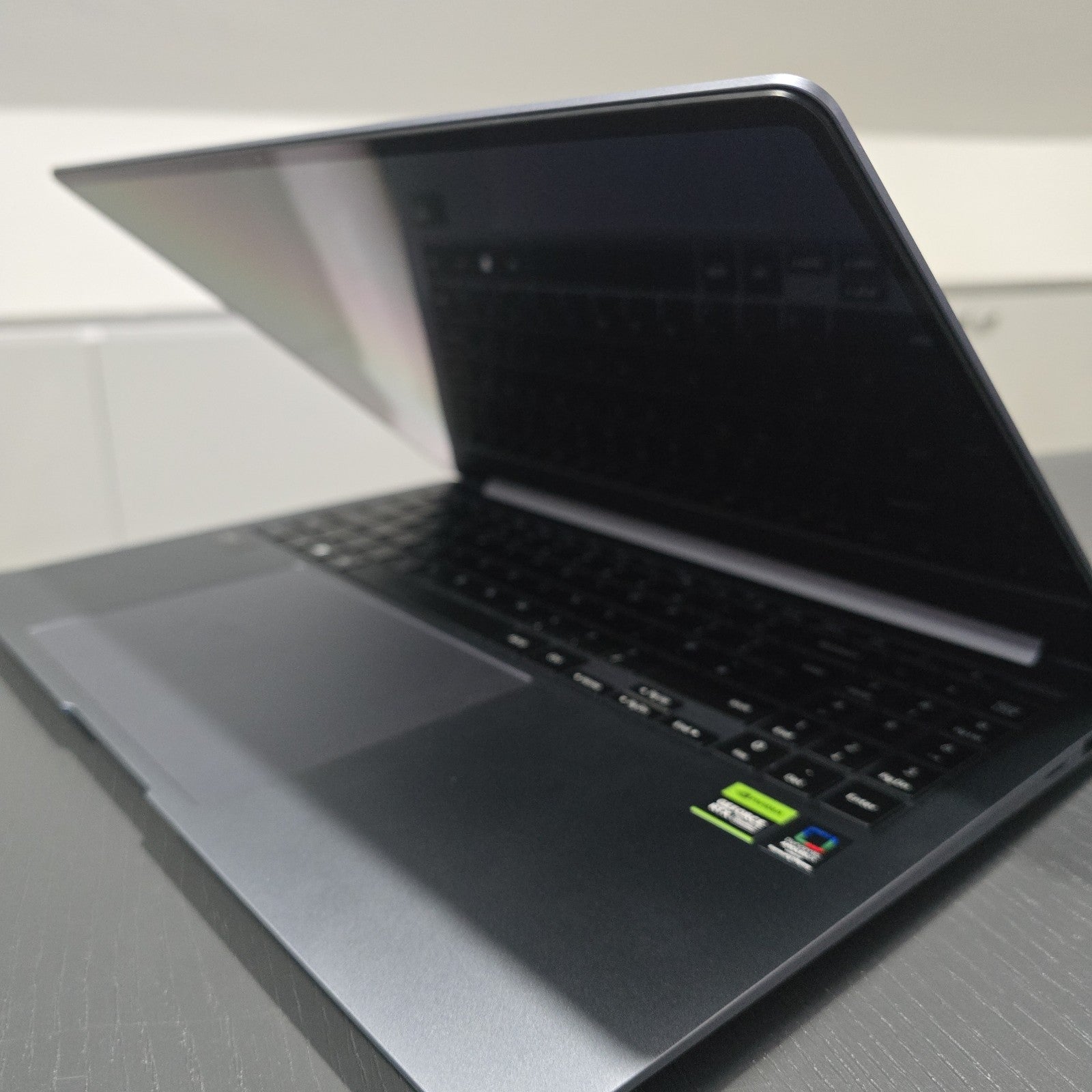 Samsung Galaxy Book4 Ultra 16 RTX 4070 32GB 1TB OLED i9 Laptop Grade A 173A3