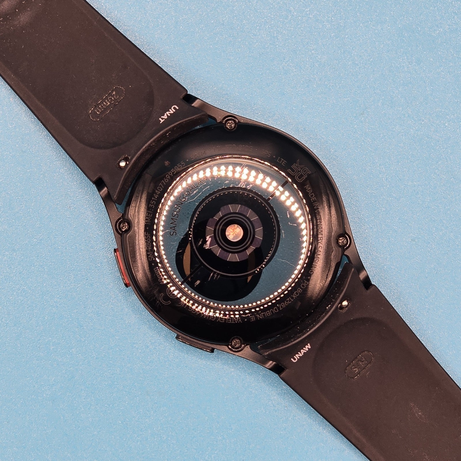 Samsung Galaxy Watch 4 Smart Watch 40mm Bluetooth WiFi LTE 4G Black Grade B 159A5
