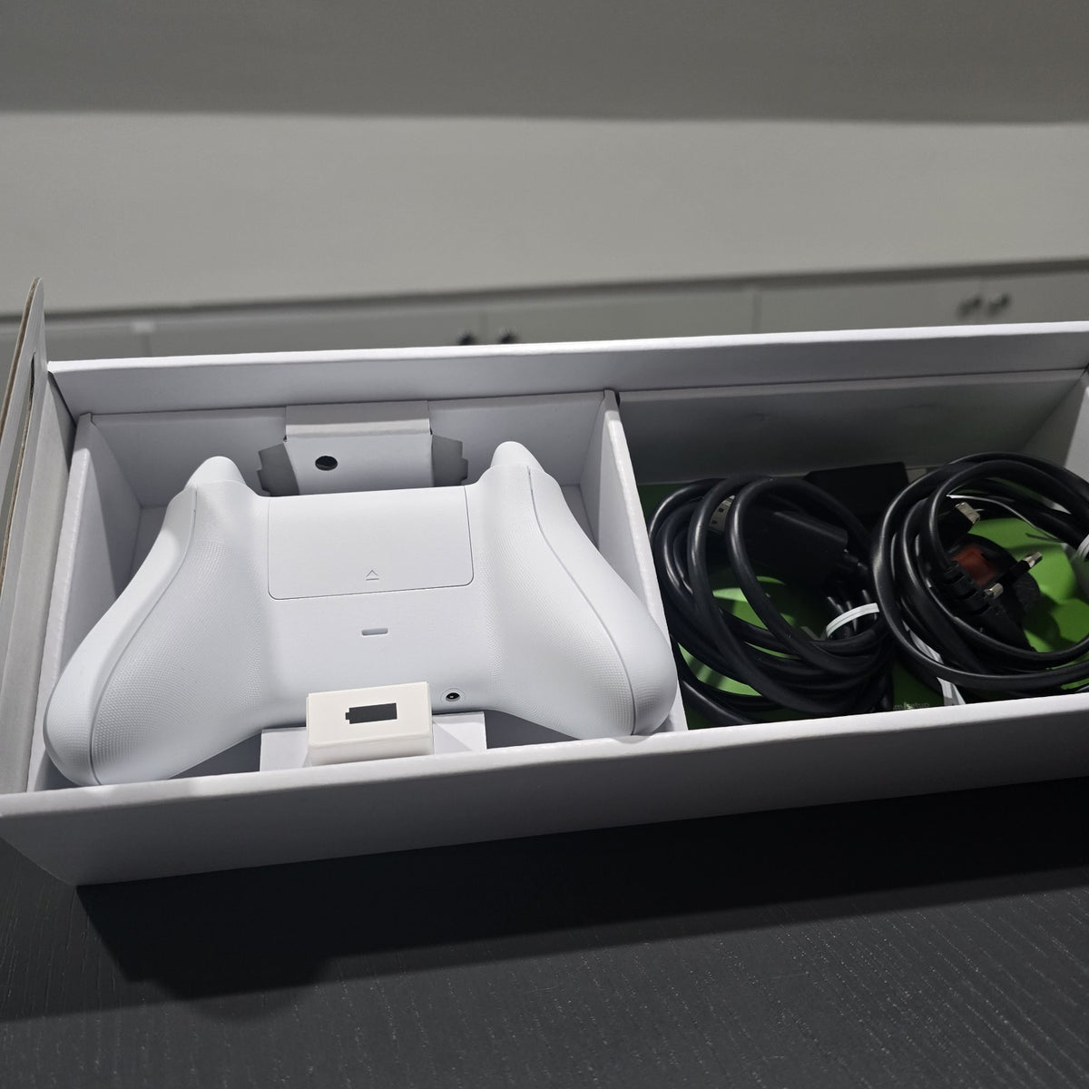 Xbox Series S 512GB White Digital Console + Controller Grade A 131A/B/C/D7