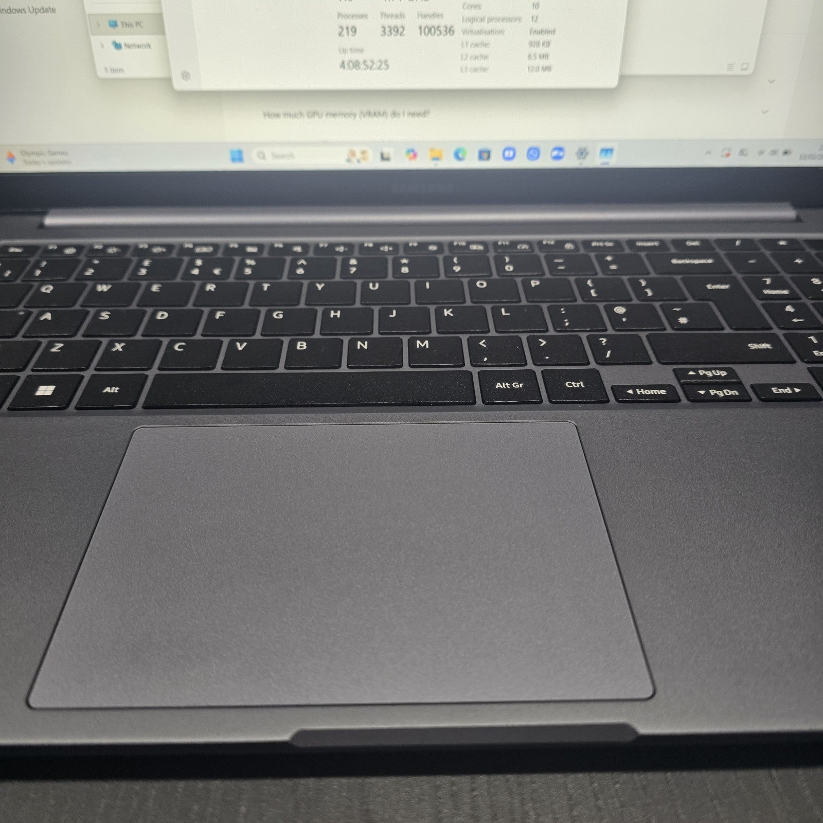 Samsung Galaxy Book4 i5 8GB 256GB 15.6" Grade C Issue #105A13
