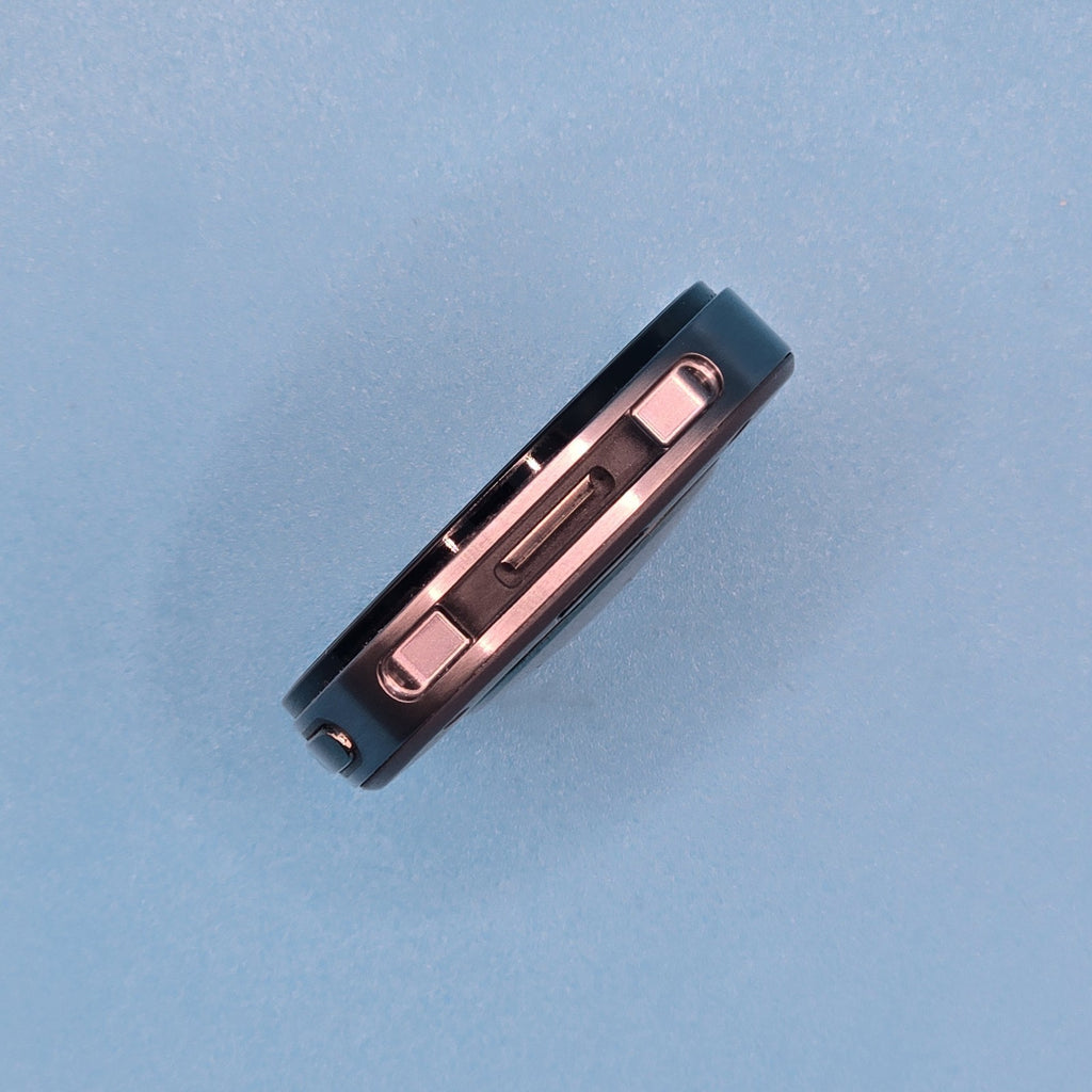 Samsung Galaxy Watch8 Bluetooth WiFi GPS 44mm, Graphite  Vibration Issue Grade A4