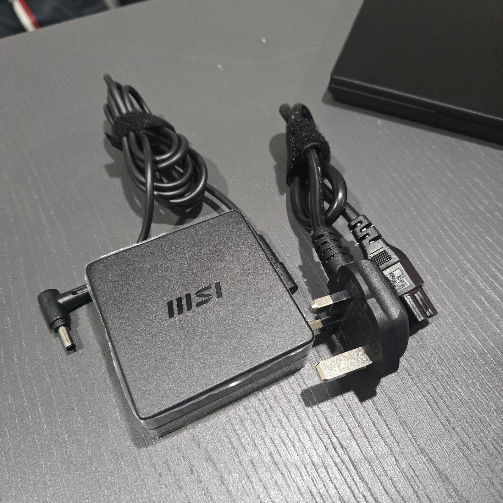 MSI Modern 14 H D2RMG-298UK Intel Core 5 520GB 16GB Laptop 35.6 cm (14") #A 204A18