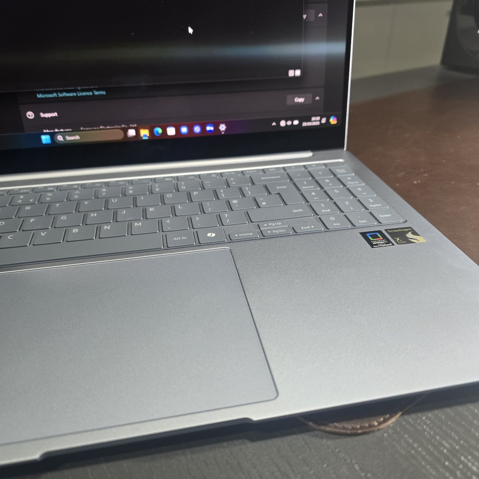 Samsung Galaxy Book4 Edge 512GB Blue Grade A Excellent Condition #104G12