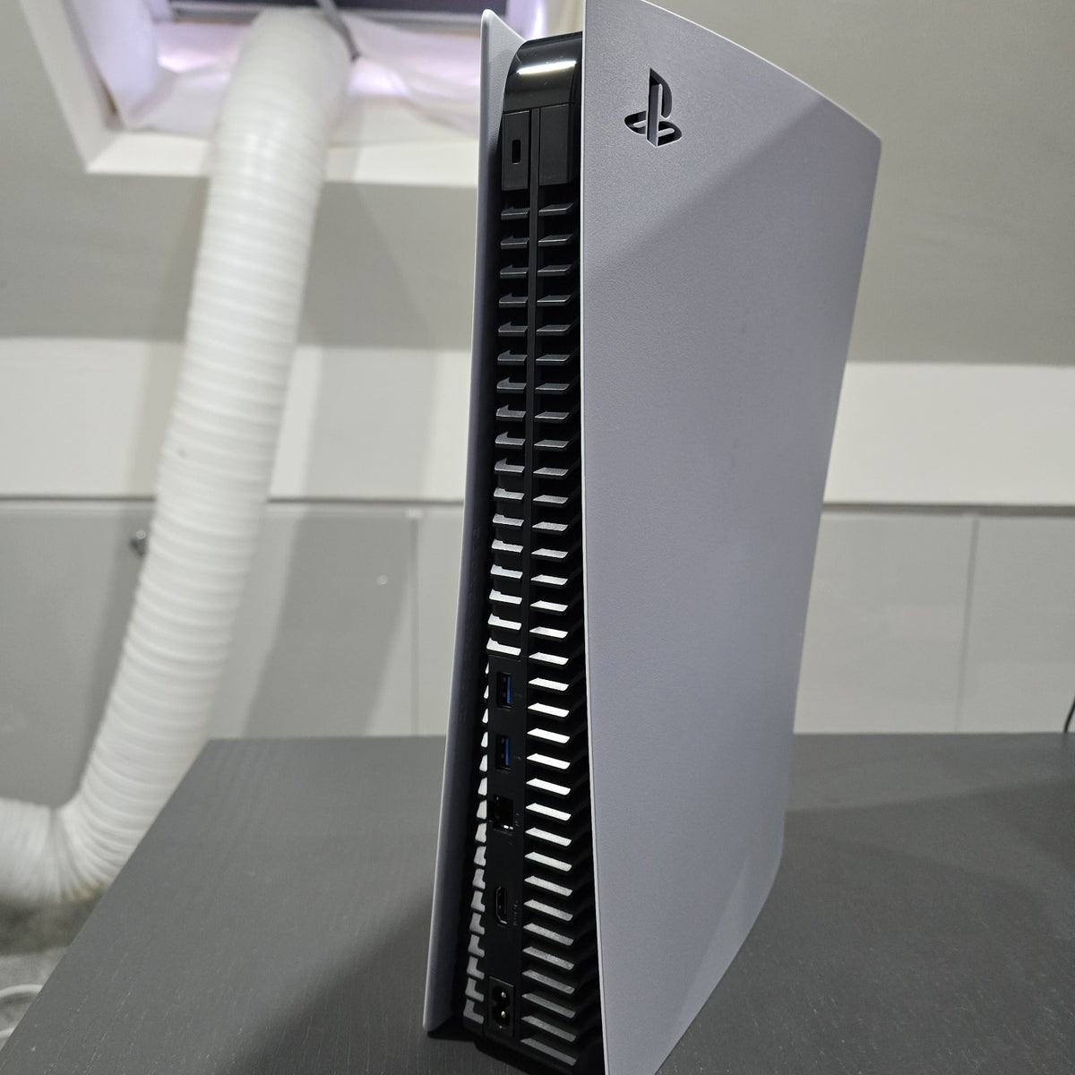 Sony PlayStation 5 PS5 Disc Console 825GB White CFI-1216A + Controller #B 188A9