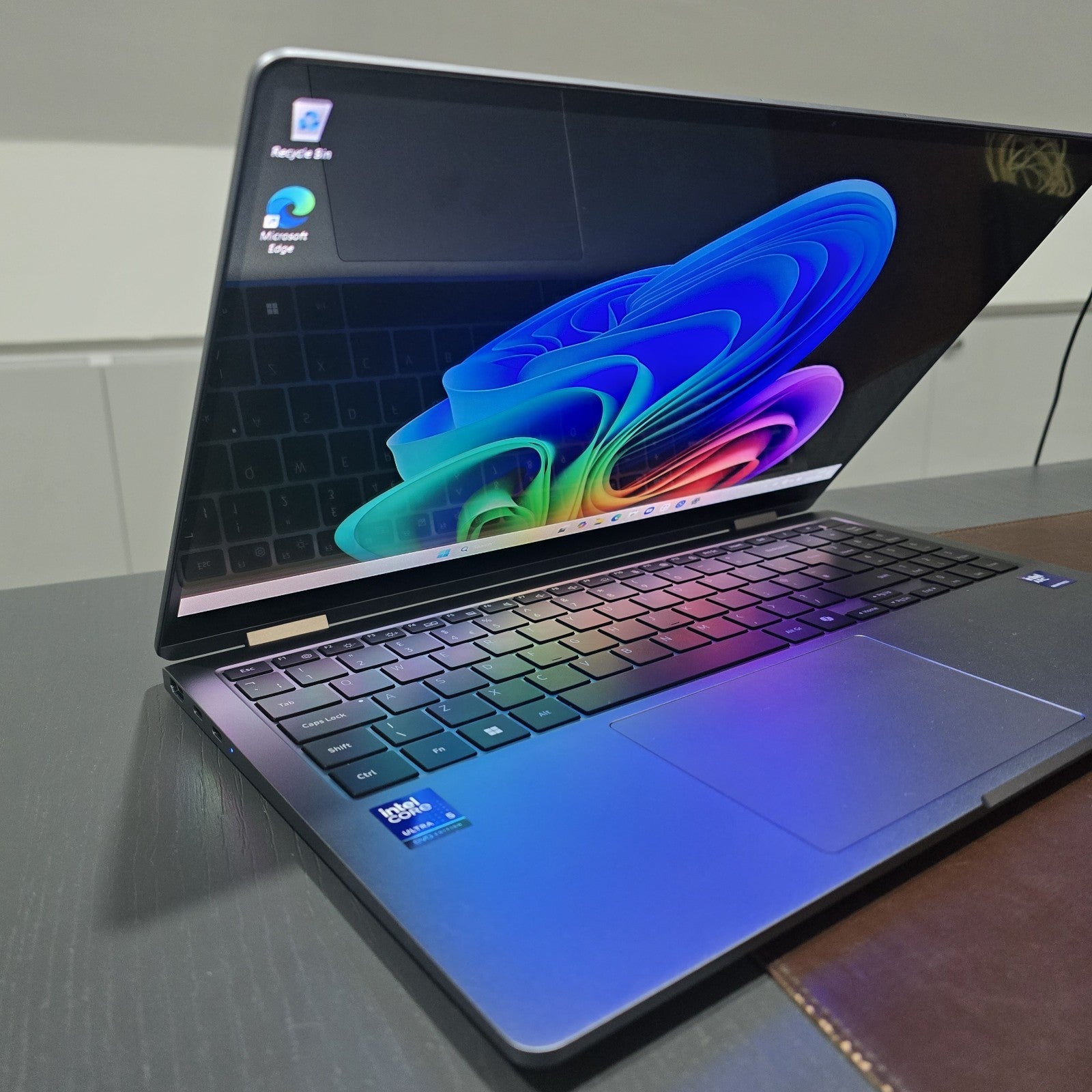 SAMSUNG Galaxy Book5 360 15.6" 2 in 1 16GB RAM 256GB SSD Trackpad Issue #A 106A1