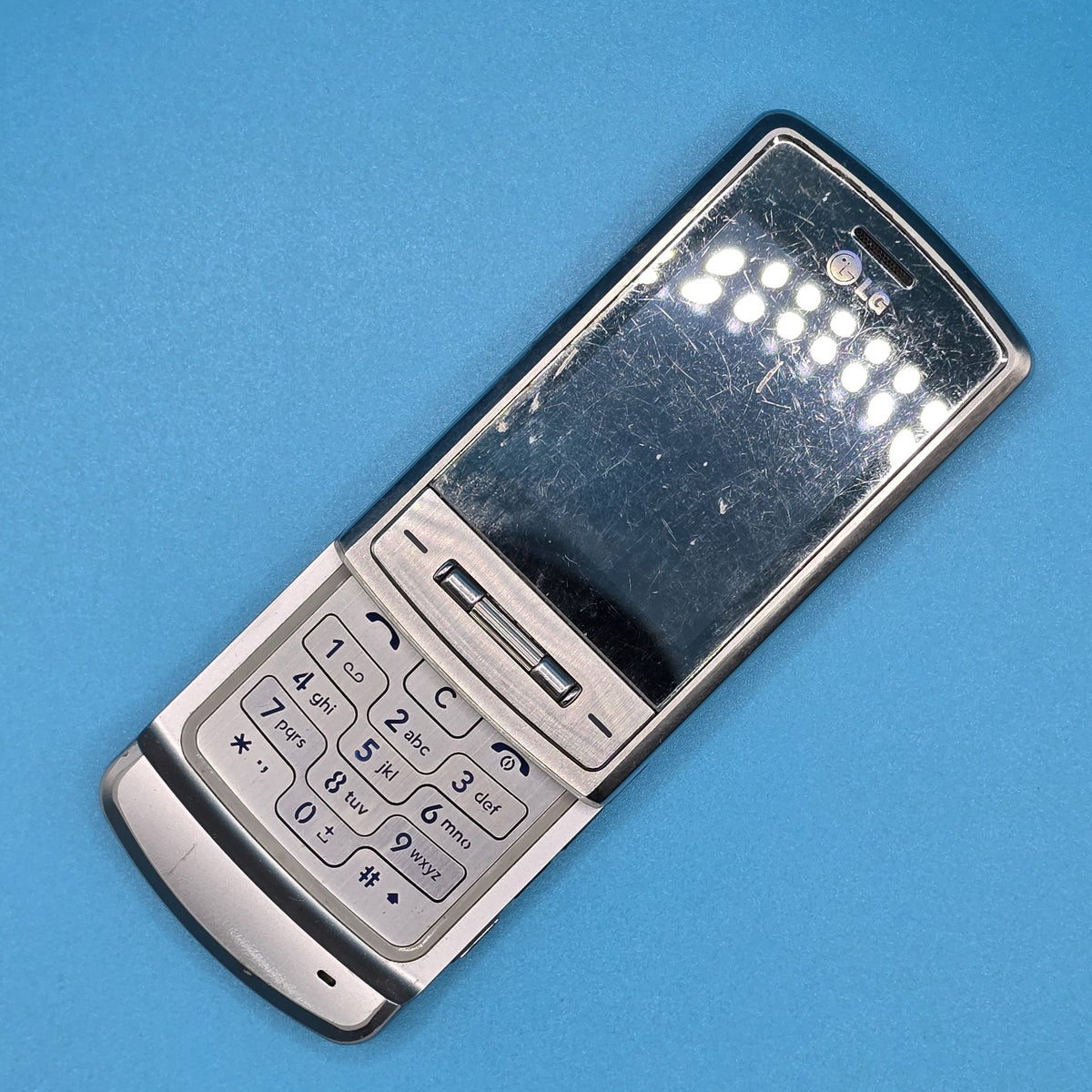 LG KE970 Shine 50MB Gray – Untested – For Parts – FREE POSTAGE READ DESCRIPTION2