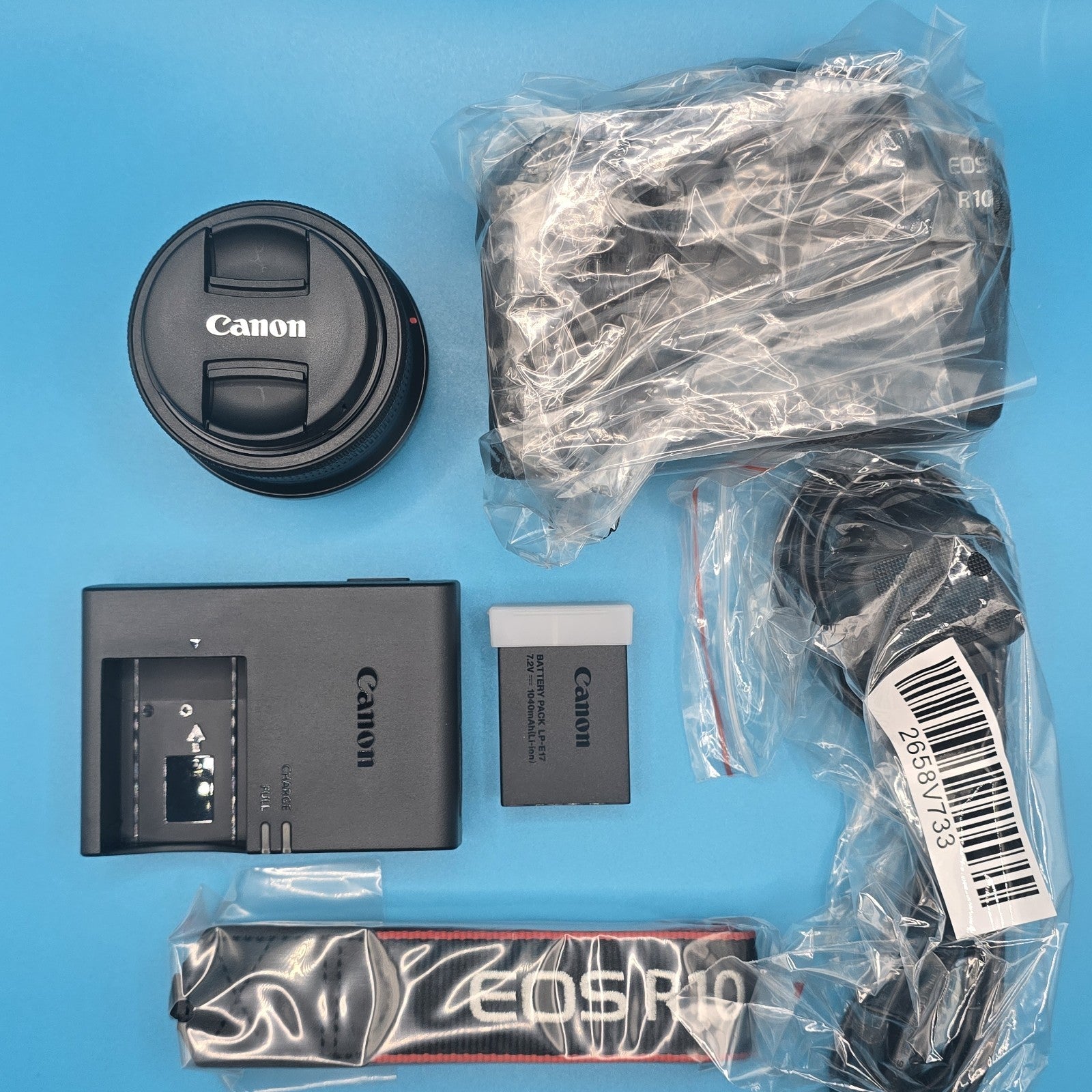 Canon EOS R10 Mirrorless Camera with RF-S 18-45mm F4.5-6.3 IS STM KIT #A 190A15