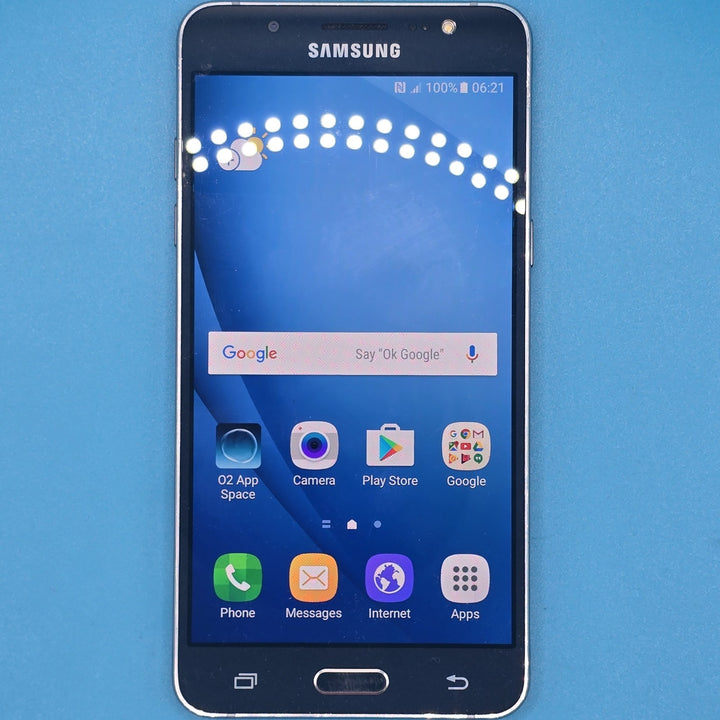 Samsung Galaxy J5 2016 Black Unlocked 16GB 5.2" 13MP Camera Android Grade B0