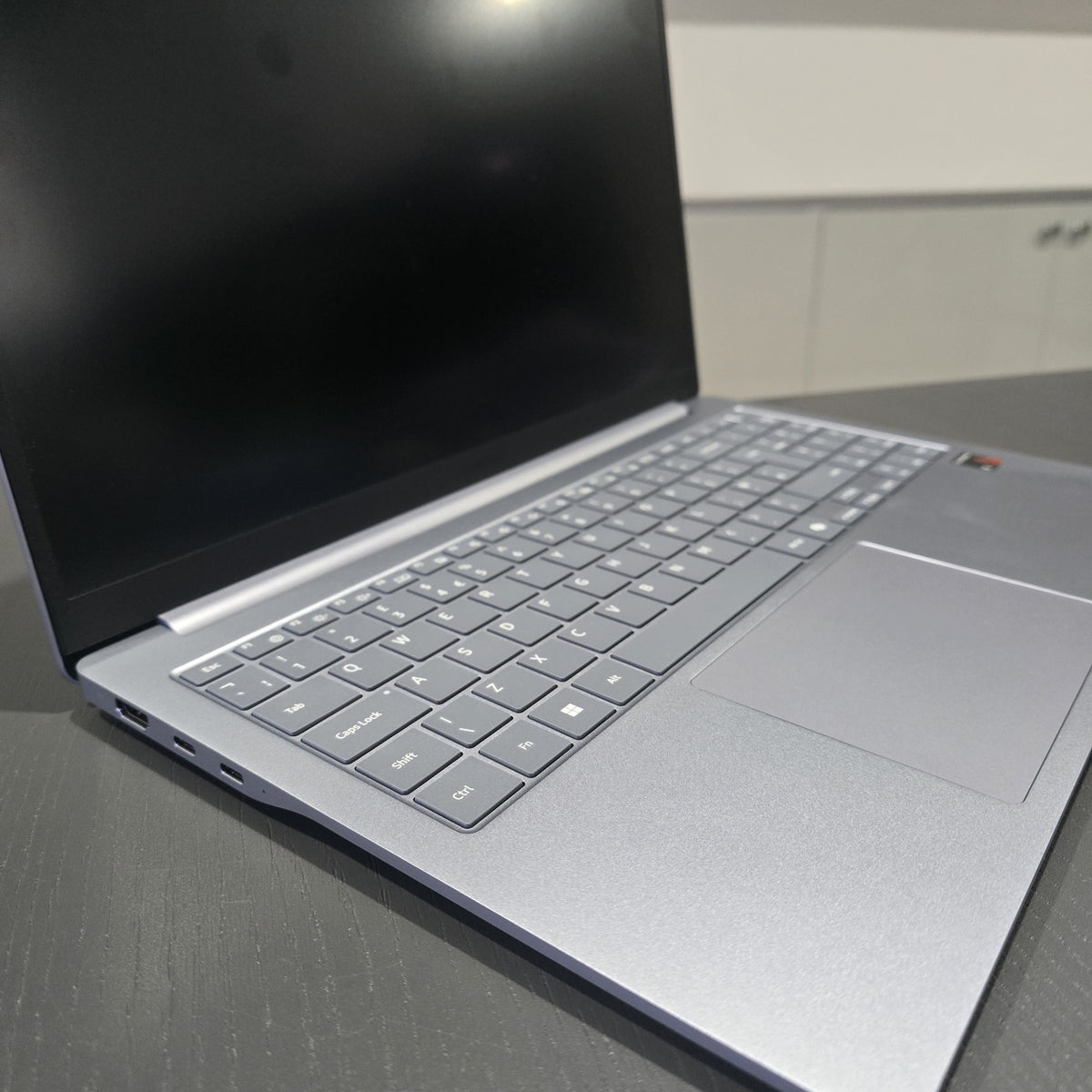 Samsung Galaxy Book4 Edge 15.6 FHD Snapdragon X 16GB 256GB For Parts 104Q FAULTY1