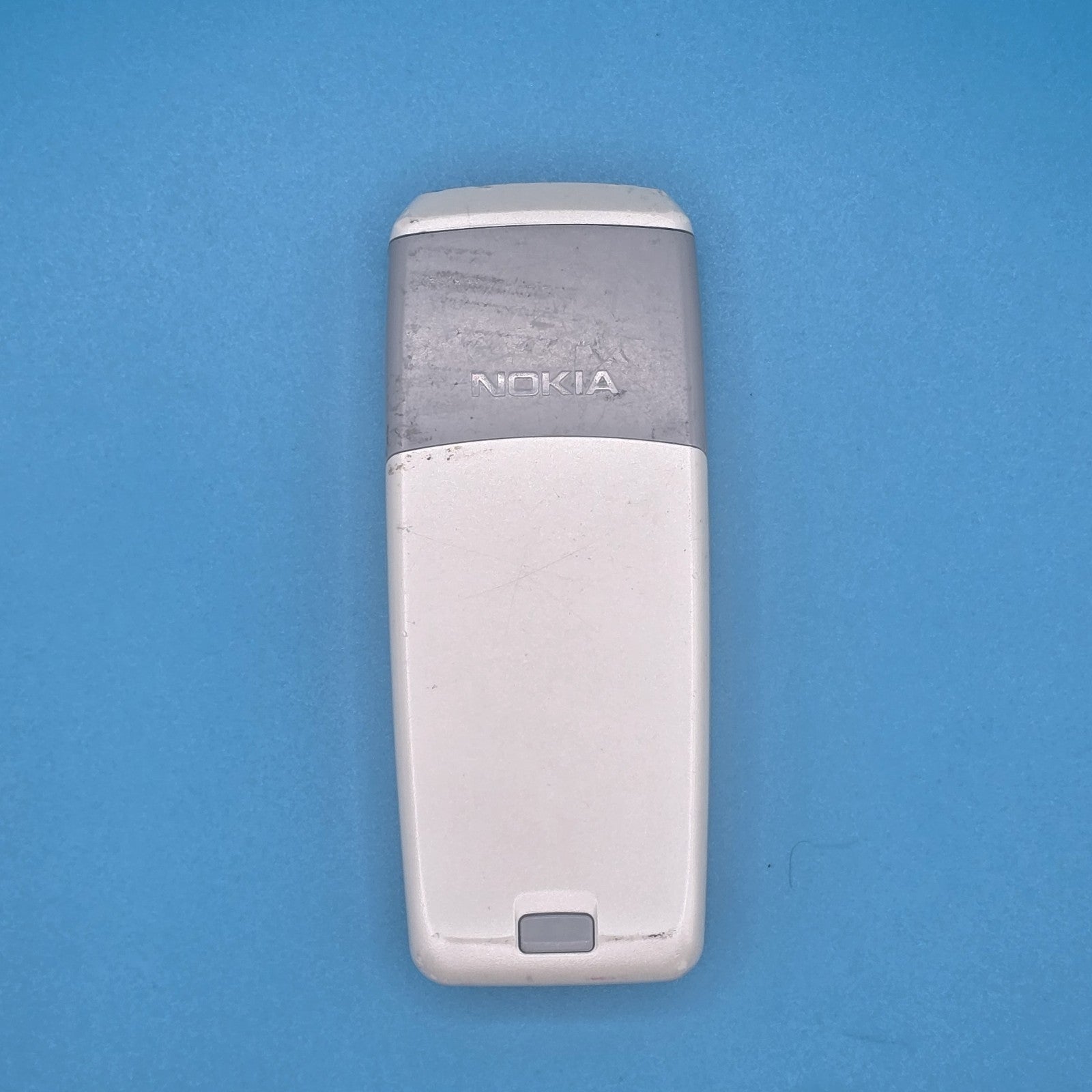 Nokia 2310 White – For Parts / Not Working – No Battery – Free Postage1