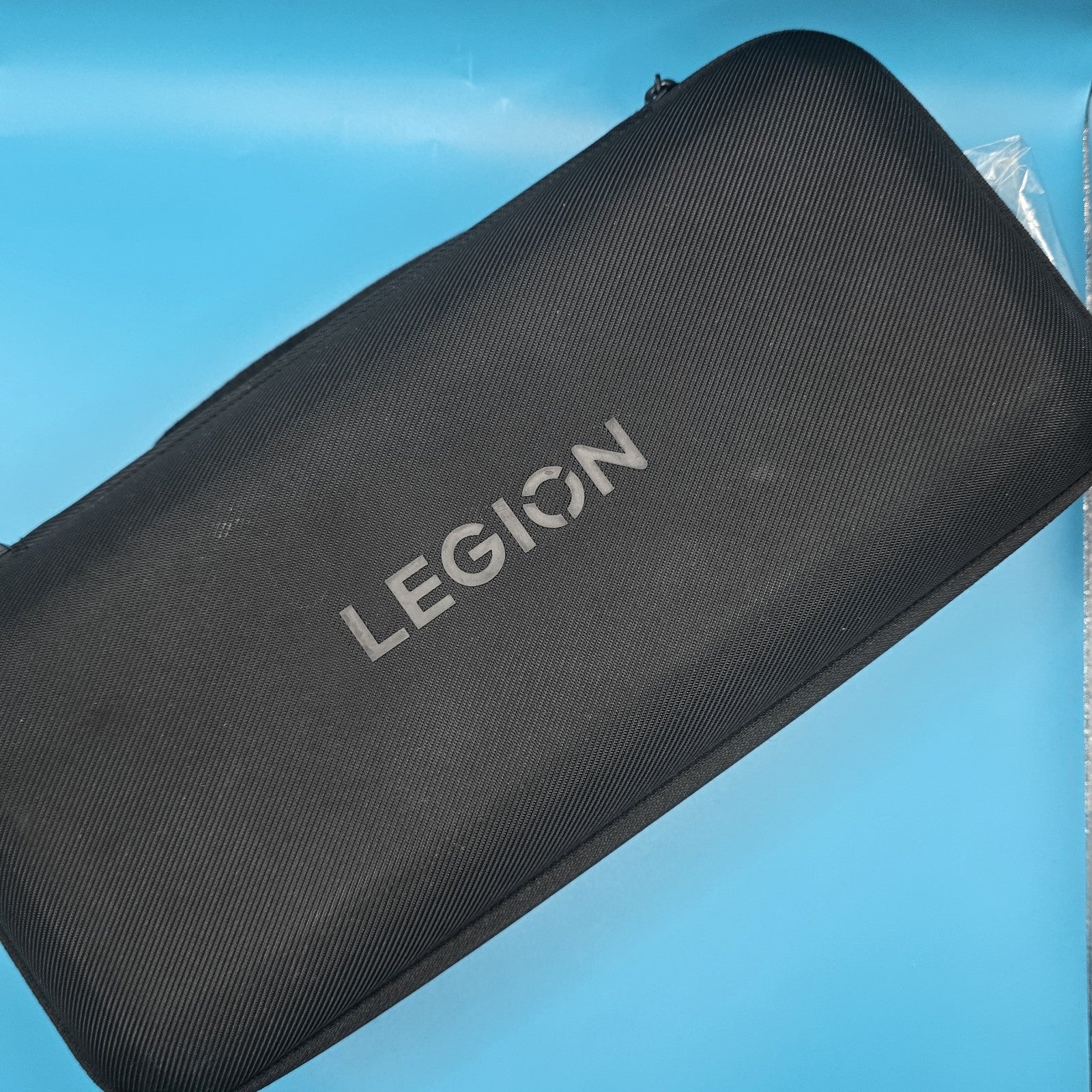 Lenovo Legion Go 8APU1 8.8" Handheld Console AMD Z1 Extreme 16GB 512GB 185A15