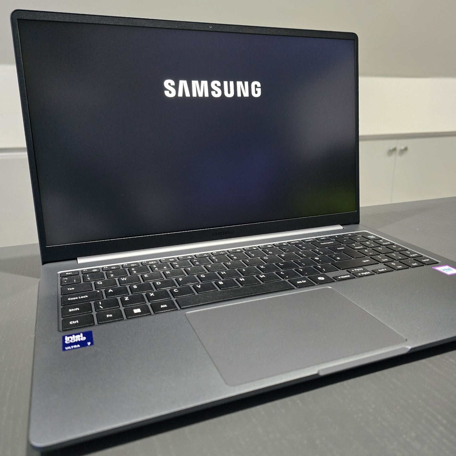 Samsung Galaxy Book5 15.6" Laptop 512GB SSD, Grey - NP750XHD-KD3UK Grade A 154A0