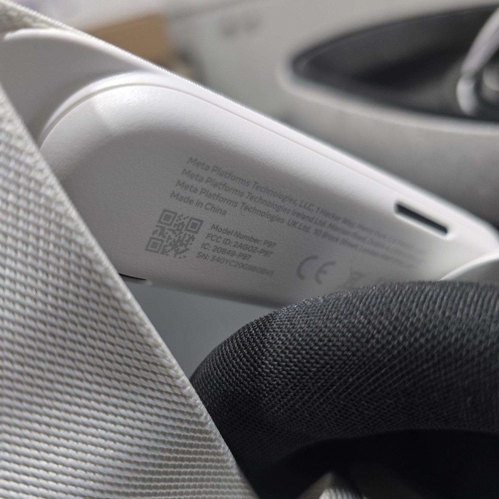 Meta Quest 3S Virtual Reality Headset 256GB, Standalone, wCarry Case (U) #A 109B14