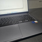 Samsung Galaxy Book4 512GB Gray Grade B Core 7 15.6” 2025 #120B11