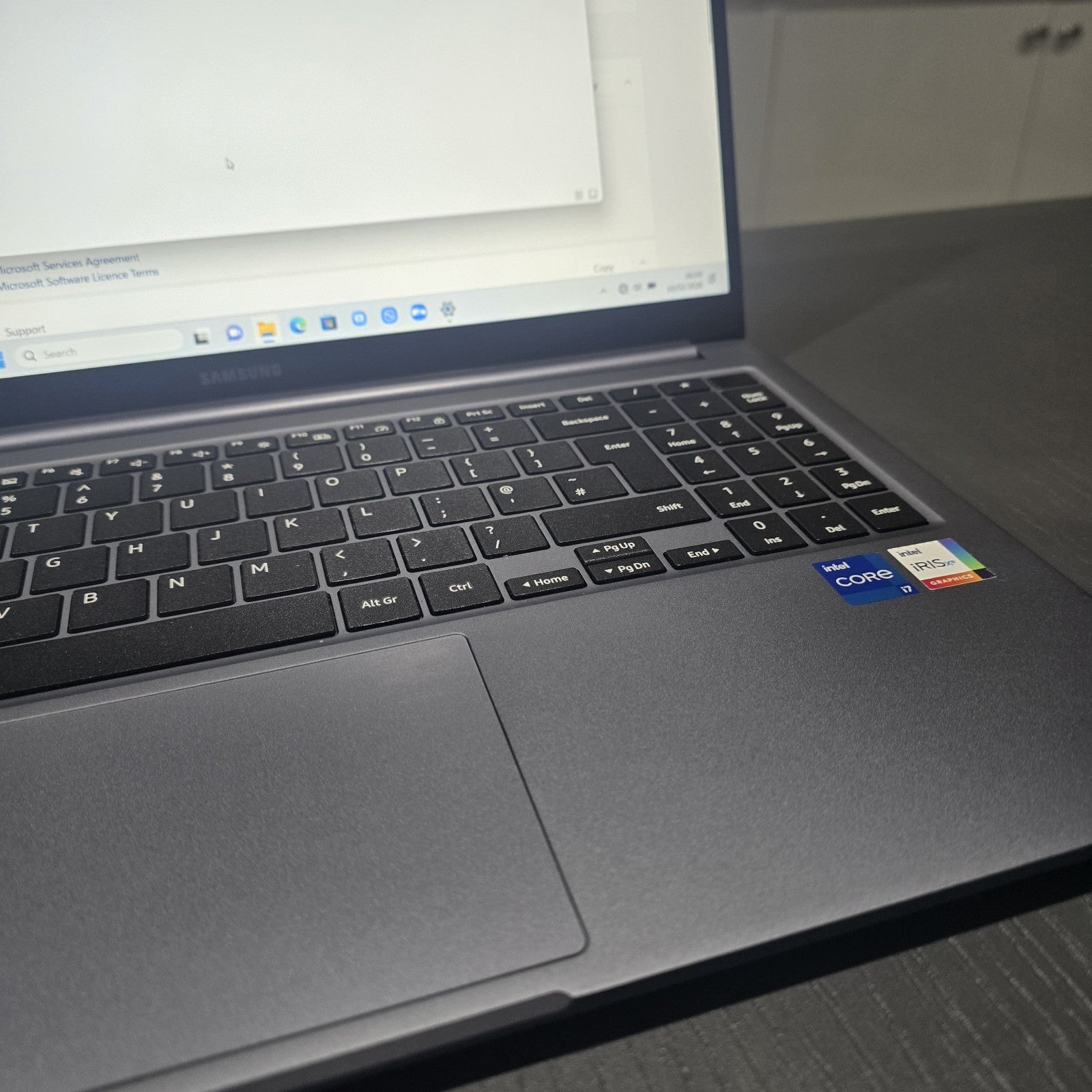 Samsung Galaxy Book4 512GB Gray Grade B Core 7 15.6” 2025 #120B11