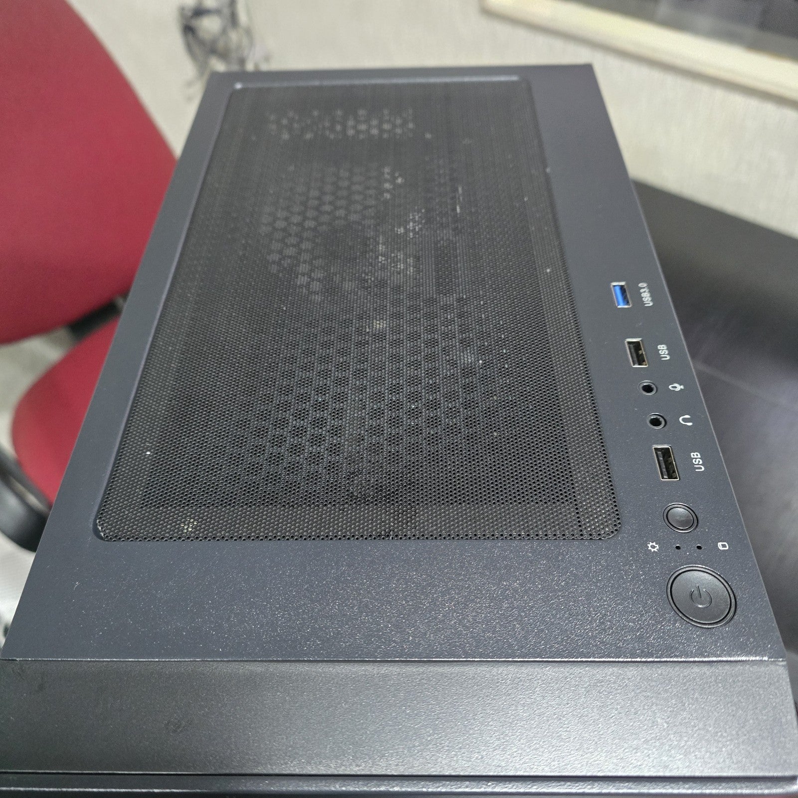 PCSpecialist Fusion 200 R5 5500 RTX 4060 16GB 1TB Gaming PC Bundle Grade A 231A2