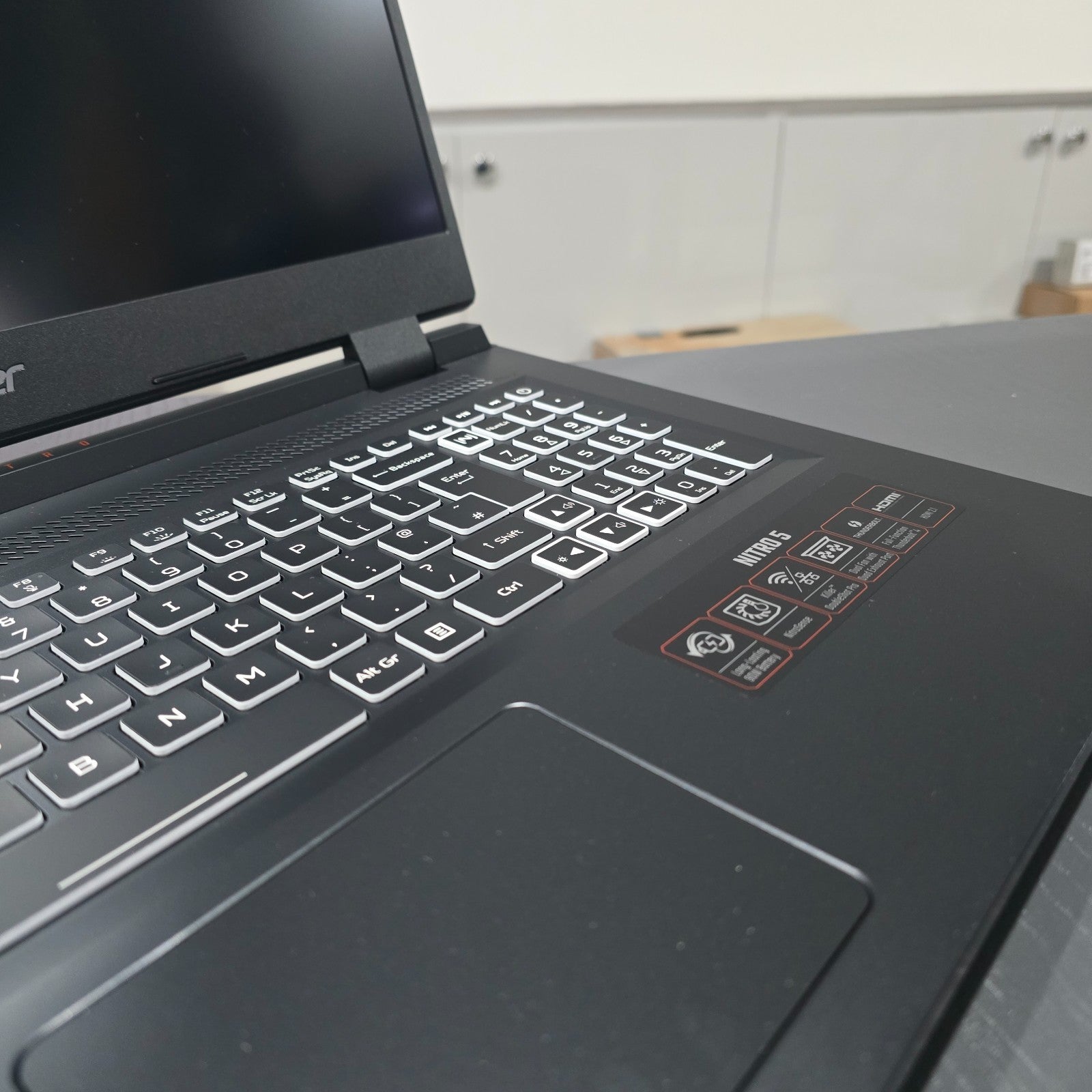 Acer Nitro 5 Gaming Laptop RTX 4050 6 GB Intel i5 FHD 144Hz 1TB SSD 16GB 203A7