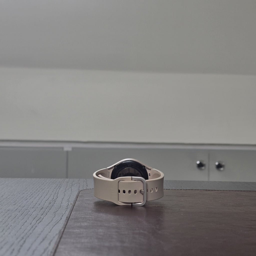 Samsung Galaxy Watch 4 40mm LTE Pink Gold  Grade C  FREE POSTAGE3